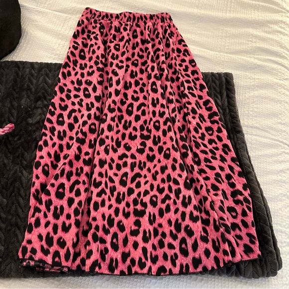 Leopard Skirt - Picture 2 of 4